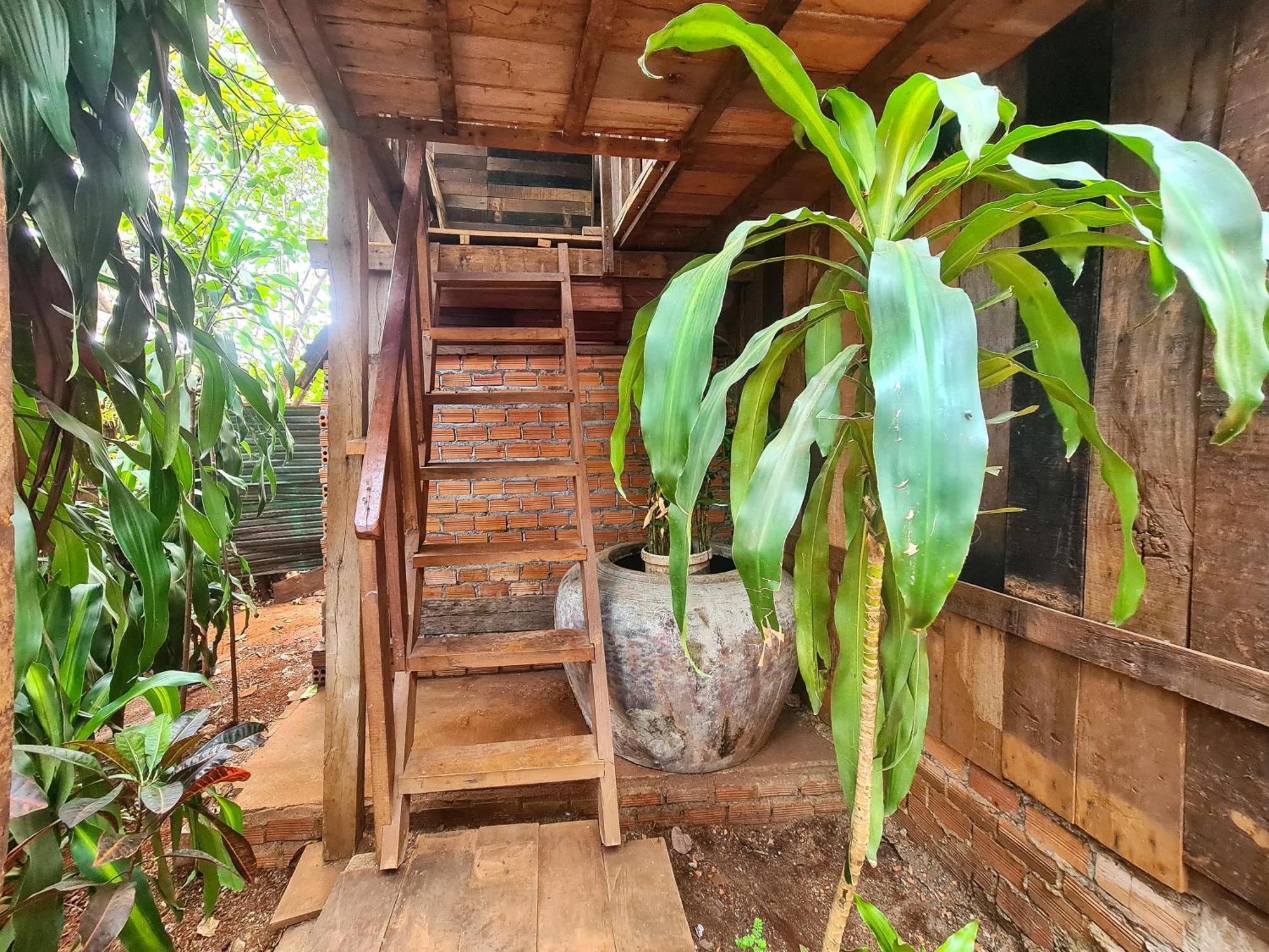 Ratanakiri Homestay & Jungle Trek Banlung Εξωτερικό φωτογραφία